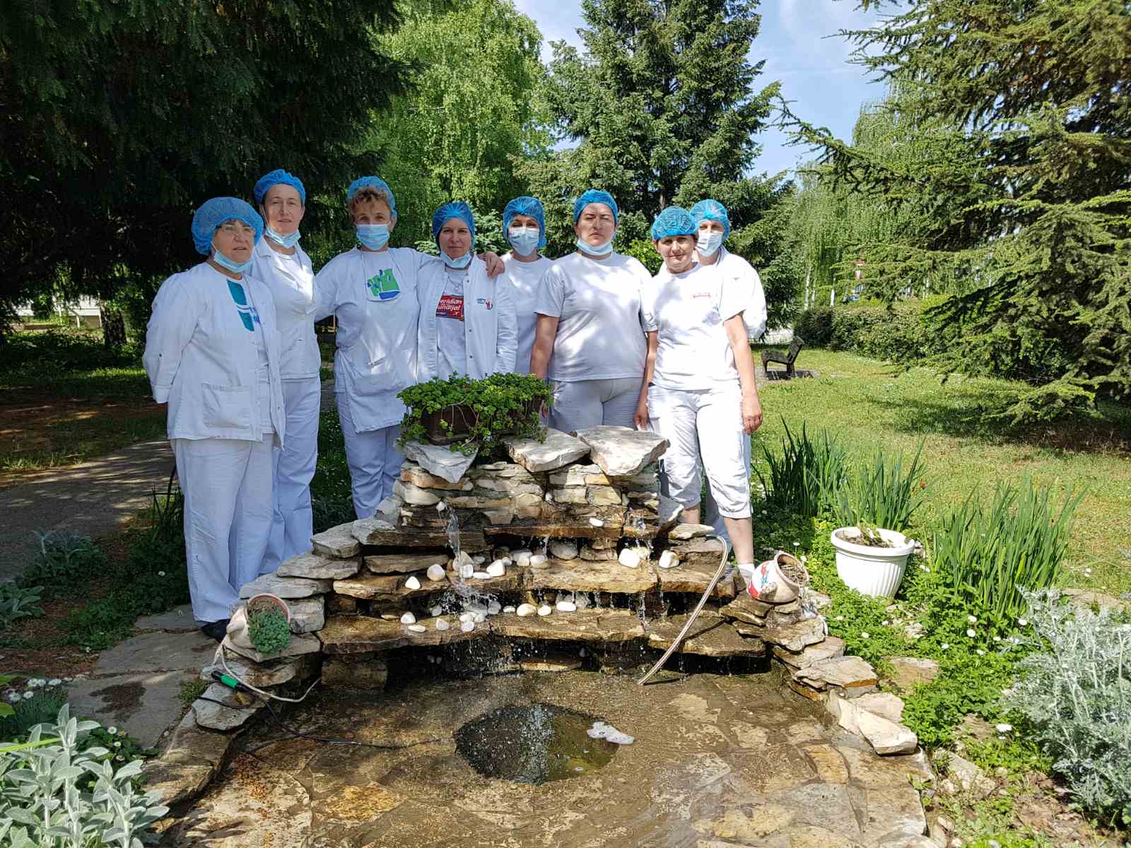 IMG-aaf0e69ff7e8dcaf46f752a7ae7238d4-V